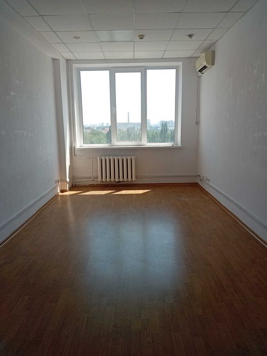 метро Чернігівська, Гетьмана Полуботка 52, Лівий Берег, Броварський п.