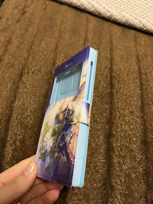 Універсальний чохол для мобільного телефону