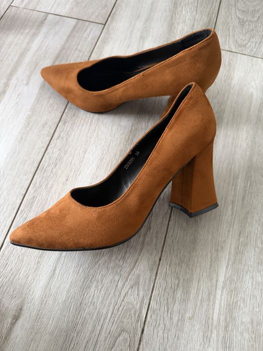 Туфлі замшеві лодочки коричневі