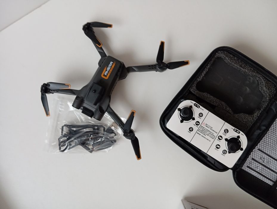 Nowy dron model M17 czujnik  ruchu 30 min lotu 

gwarancja na wszystki