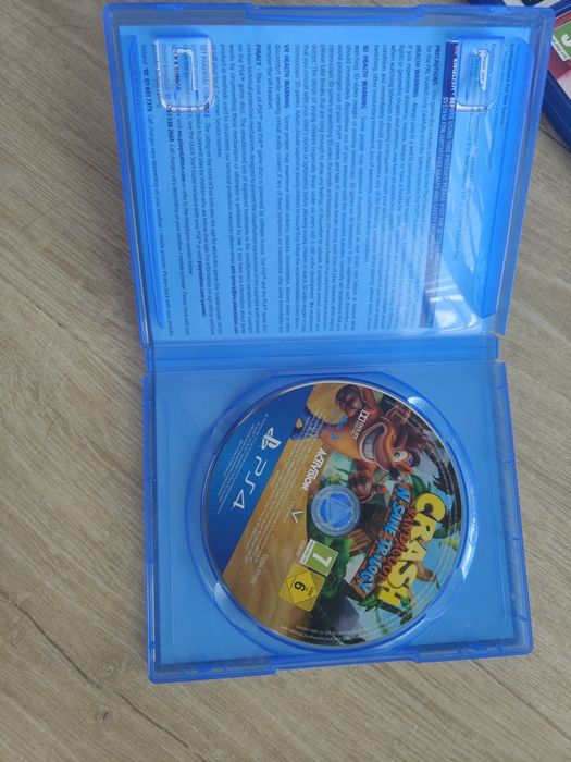 Gra PS4 Crash Bandicoot 3 w1