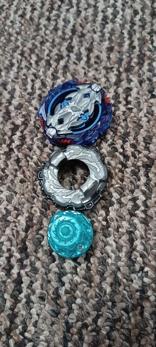 Продаж всіх бейблейдів що на фото