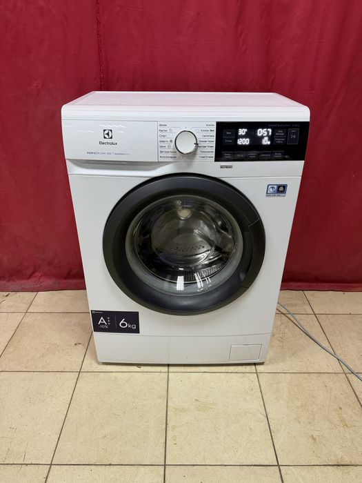 Стиральная машина Electrolux EW6S3R26S