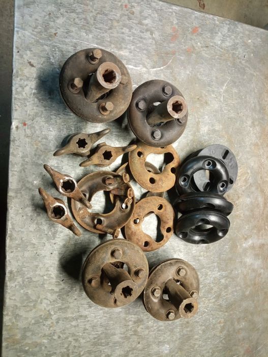 Продам запчасти до муравья