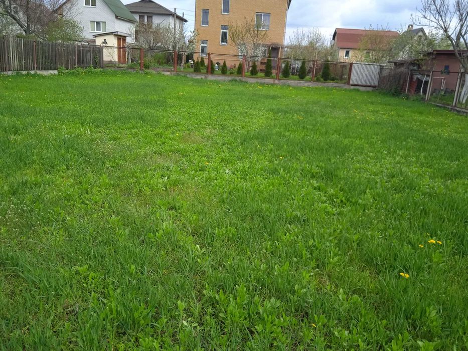 Продам земельну ділянку в с. Романків