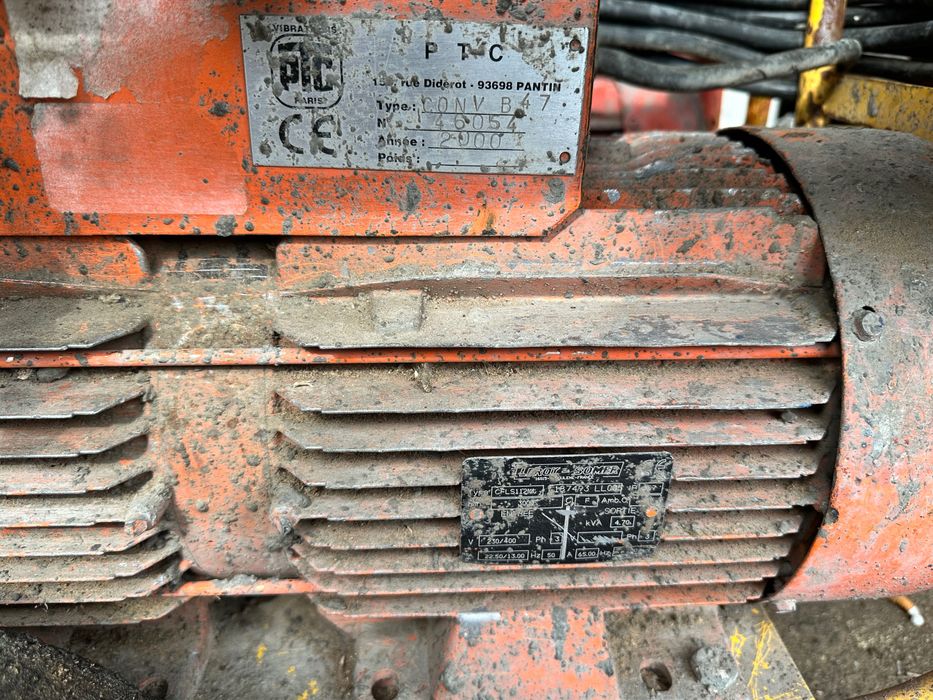 Перетворювач напруги