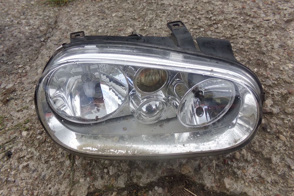 lampa przednia prawa hella vw golf iv
