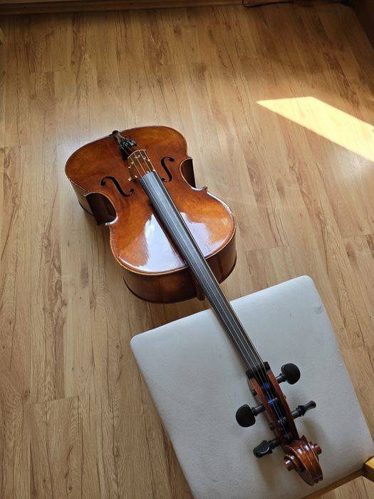 Wiolonczela 4/4 Smyczek futerał