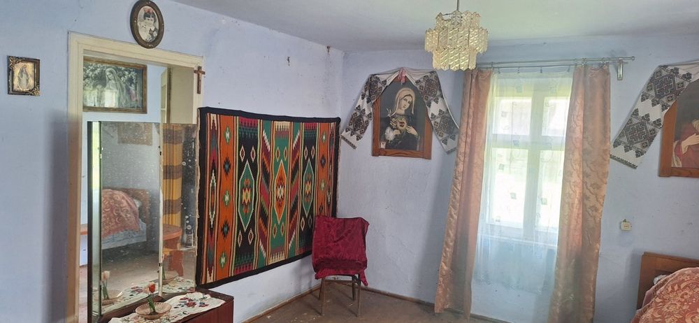 Будинок в с.Вишнів, Івано-Франківська  обл.,Рогатинський  р-н.