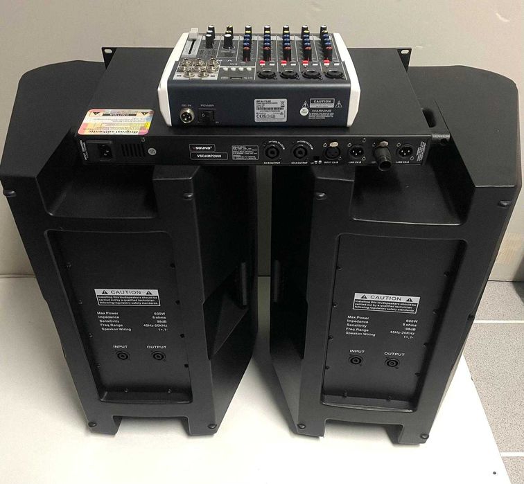 SISTEMA SOM 1000 Watts - 1 Amplificador e 2 Colunas