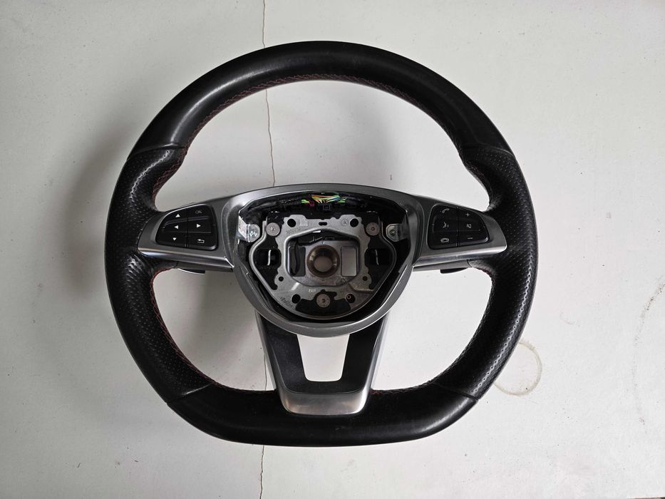 Volante Mercedes CLA W117 AMG (2013 a 2019) c/ patilhas