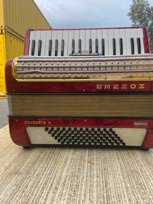 Bonito Acordeão Hohner - Concerto II - Acordeão - 1977