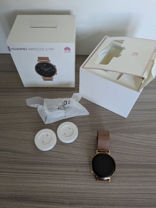 Smartwatch Huawei Watch GT 2 42mm Rose Gold (Refined Gold) – Stan bdb + 2 ładowarki!