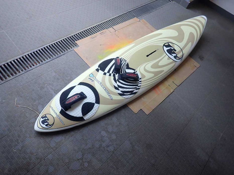 Prancha windsurf RRD Hardcore wave 81 l
