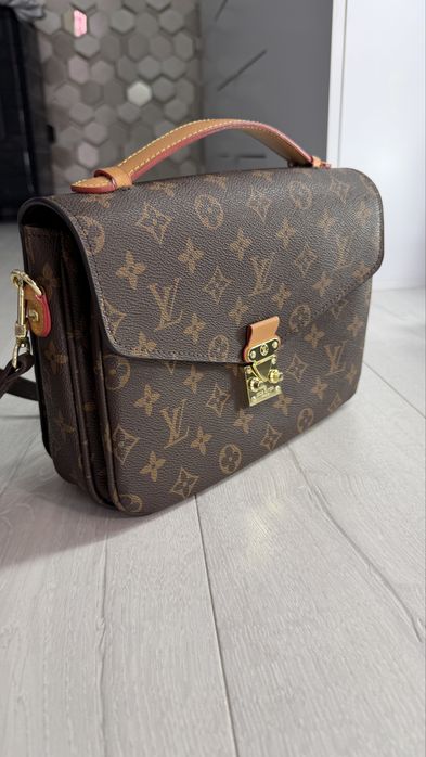 Сумка Louis Vuitton pochette métis