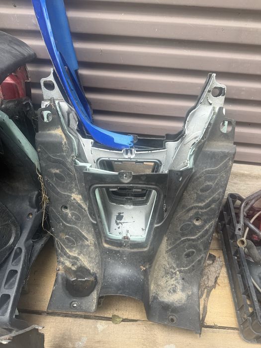 Czesci aerox/speedfight/booster/aprilia sr