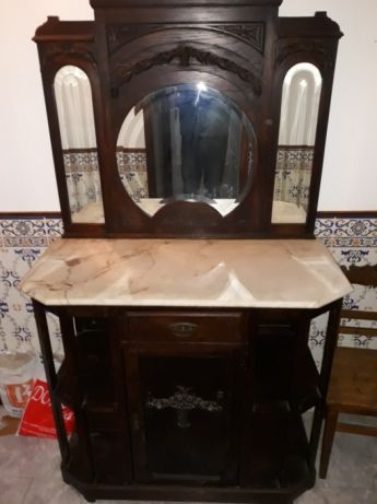 2x Moveis Vintage c/entalhes c Aparador