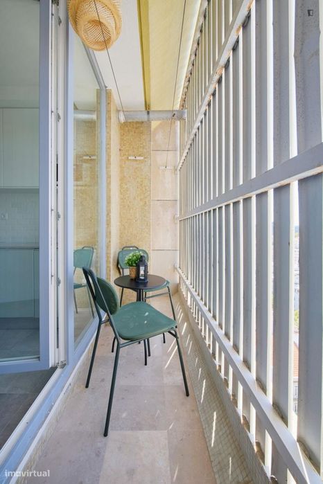 Quarto - localizado em Picoas Lisbon