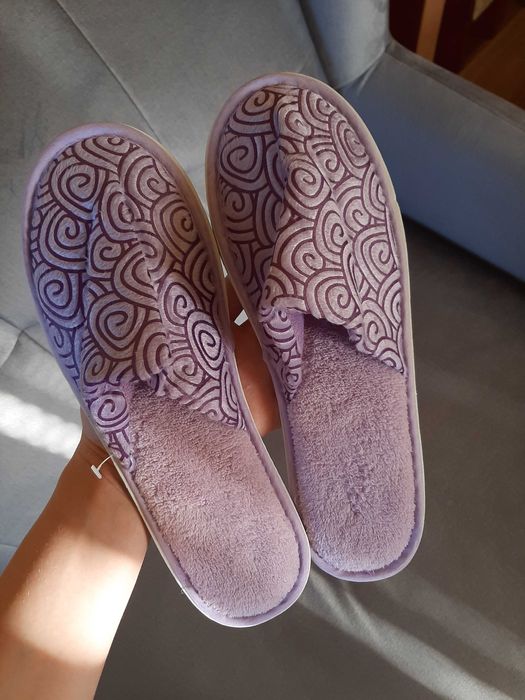 Kapcie używane damskie 39 fioletowe