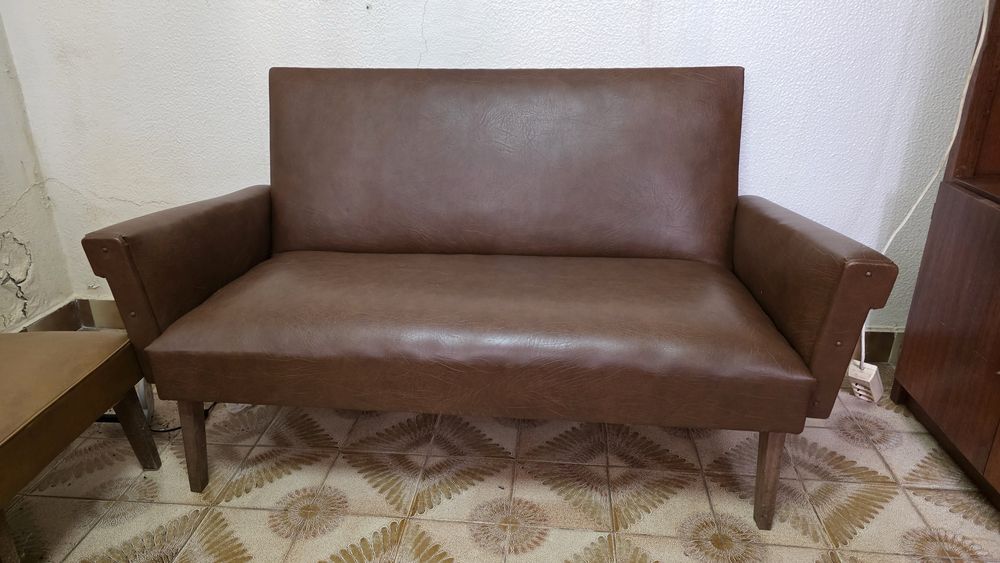 Sofá e duas poltrona vintage
