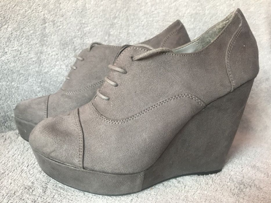 Jak nowe botki na koturnie New Look r. 37 wkładka 24