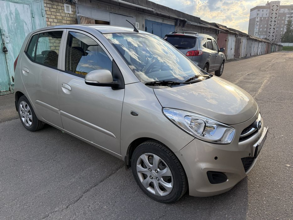 Автомобіль Hyundai i10