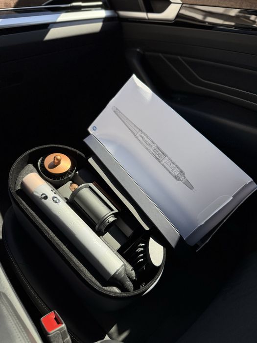 Оригінальні стайлери Dyson