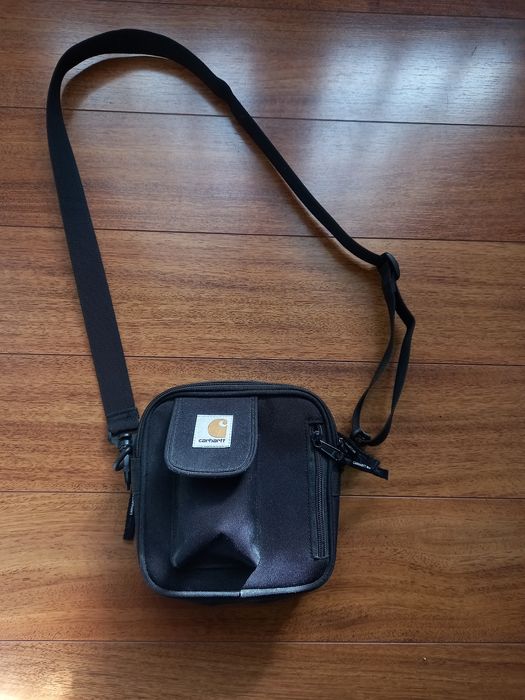 Bolsa carhartt  como nova