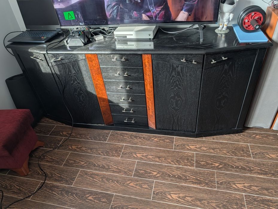 Dębowa komoda 2m szerokości