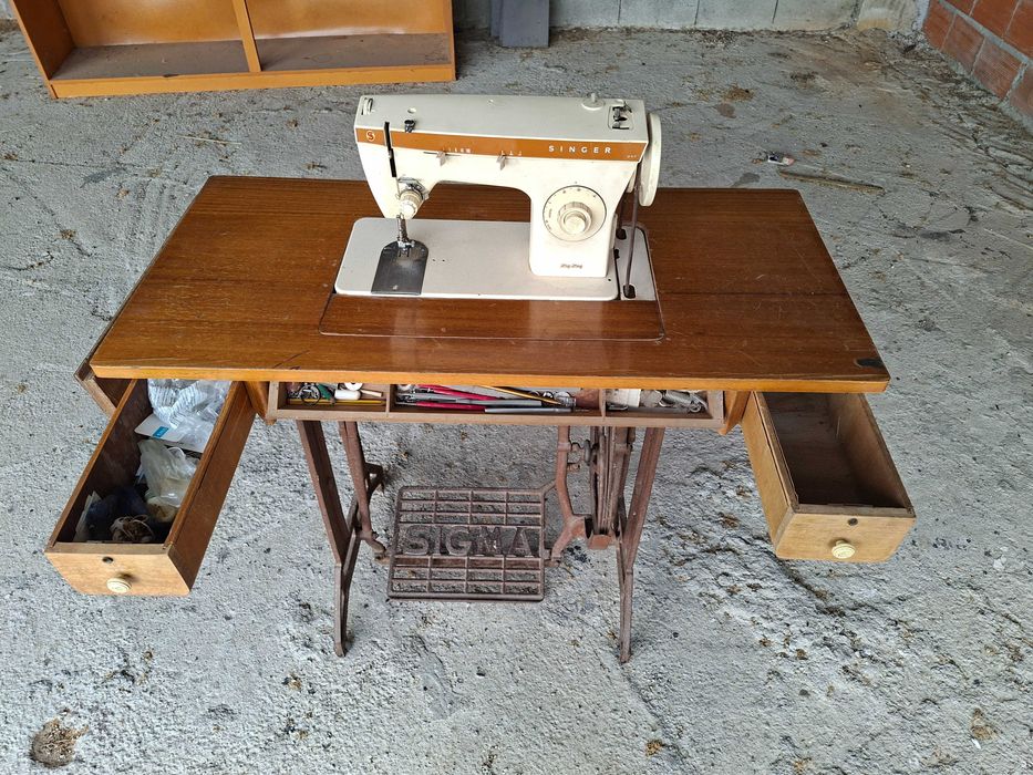 Maquina de costura singer