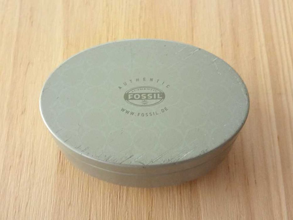 Caixa de Metal Fossil