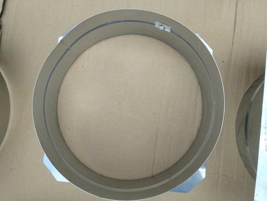 Rozeta kominowa 29,5x29,5 cm Ø270 5 szt.