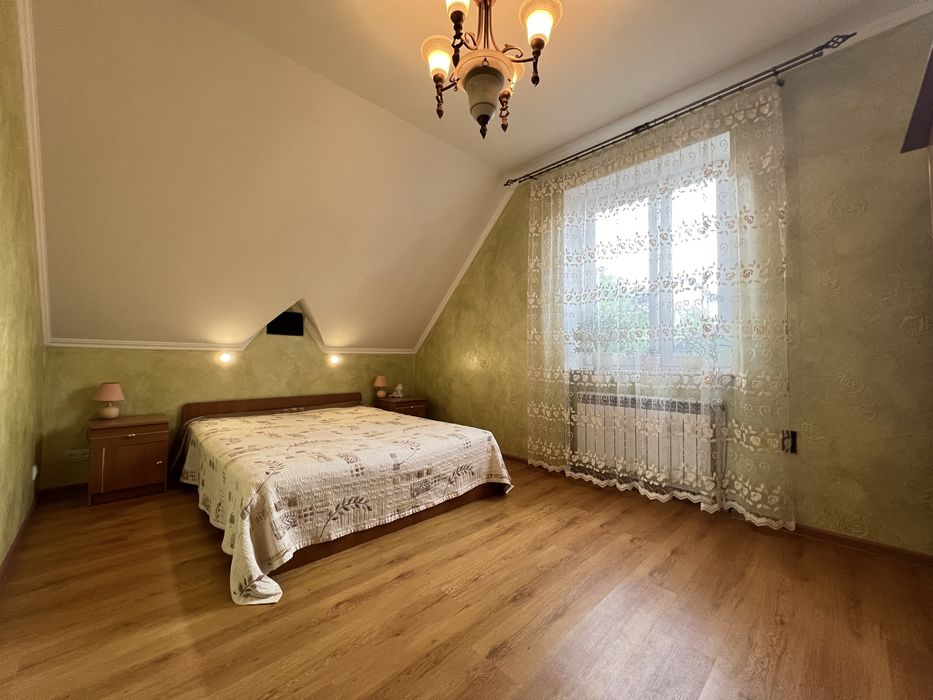 Продам якісний будинок з каміном, лазнею та альтанкою