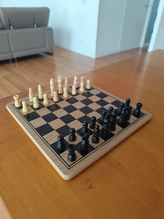 Jogo de Xadrez e Damas Pavilion