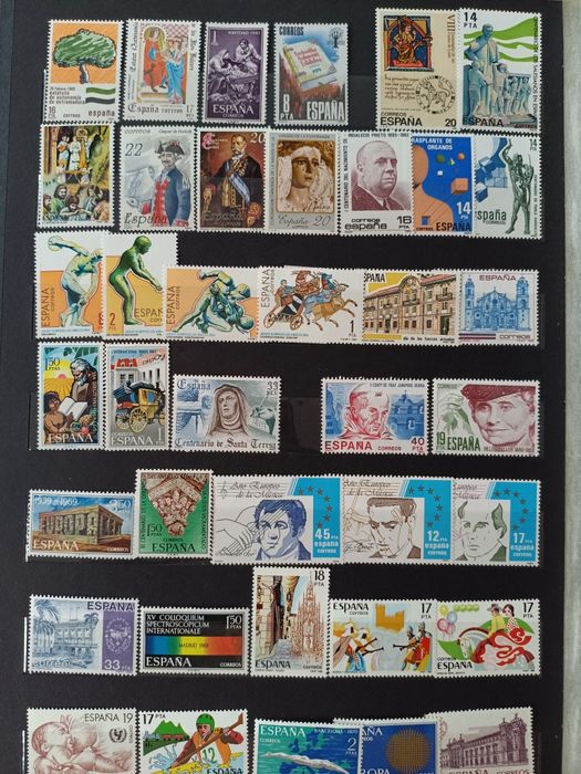 Продам чистые марки Испании.