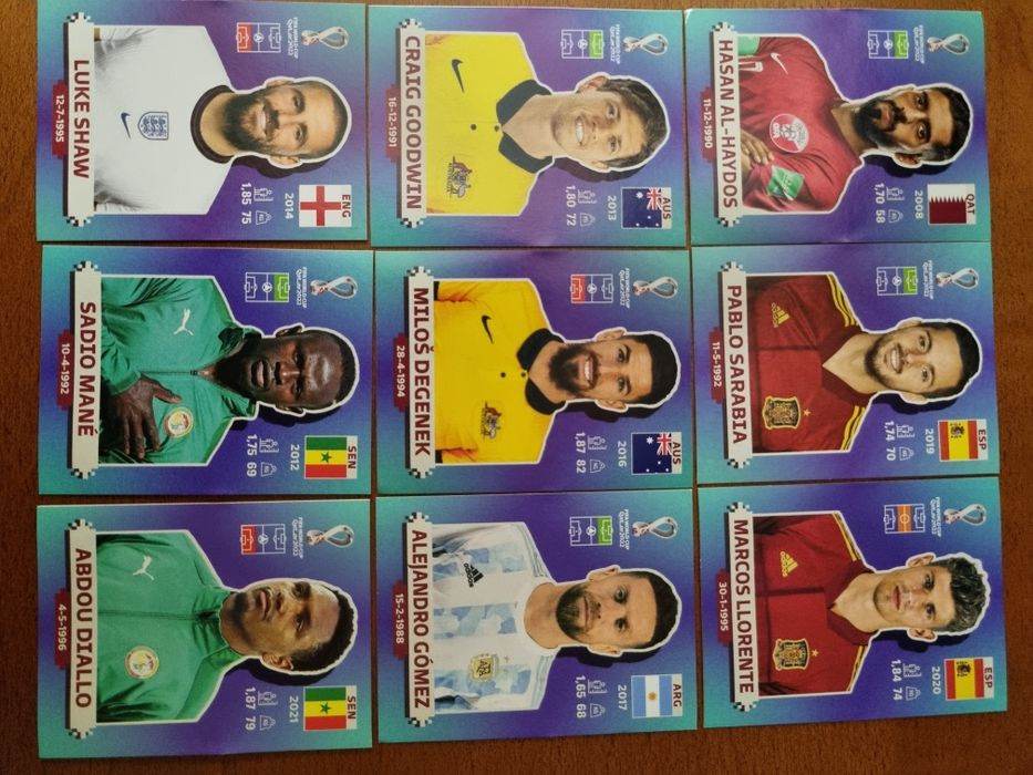 Dezoito  cromos mundial Qatar
