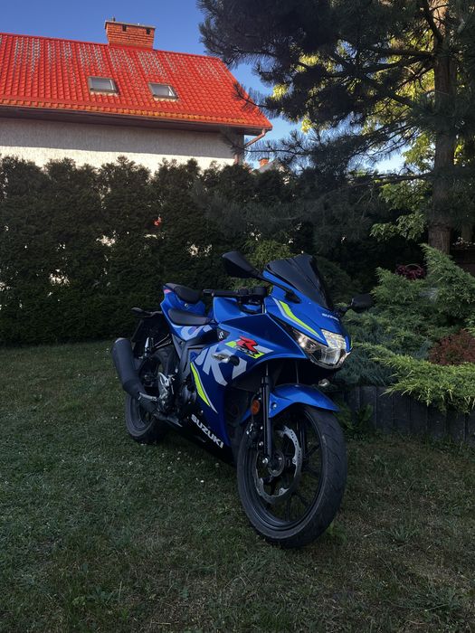 Suzuki GSXR 125 Salon PL