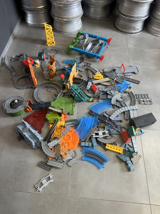 Tomek i przyjaciele megnesy trackmaster poterzny zestaw 180 wagonow
