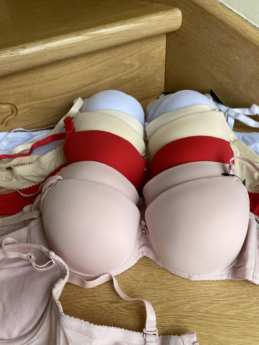 Бюстгальтер на формованій чашці В з пуш ап