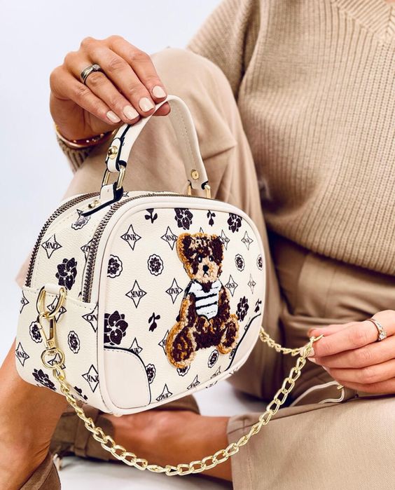 Torebka listonoszka kuferek miś teddy