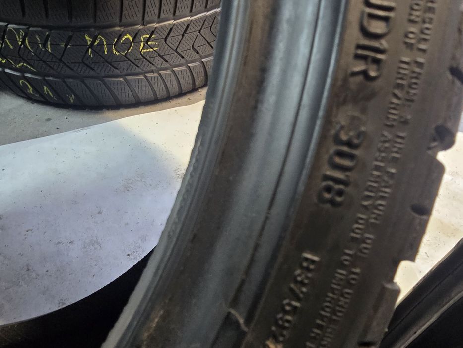 275/30/21 Dunlop 4d super komplet 7,2mm R01 Audi