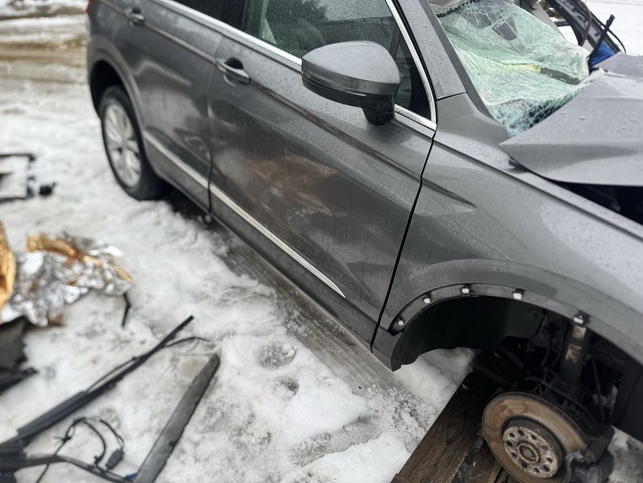 Drzwi prawe tylne i przednie tiguan