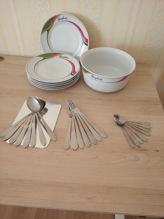 Набір столового посуду