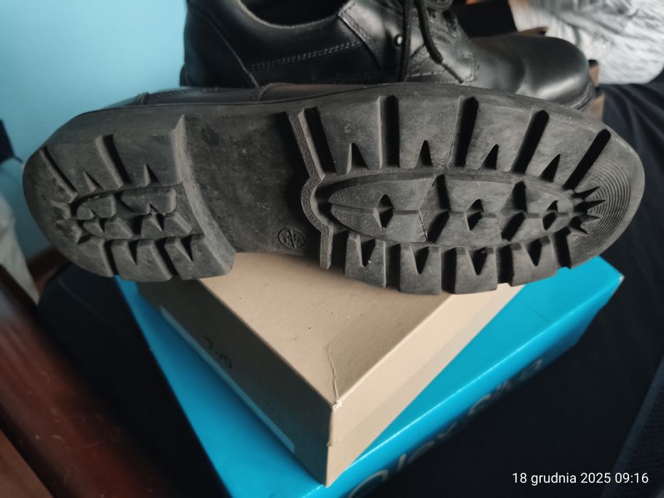 Buty męskie booster r. 43 skórzane
