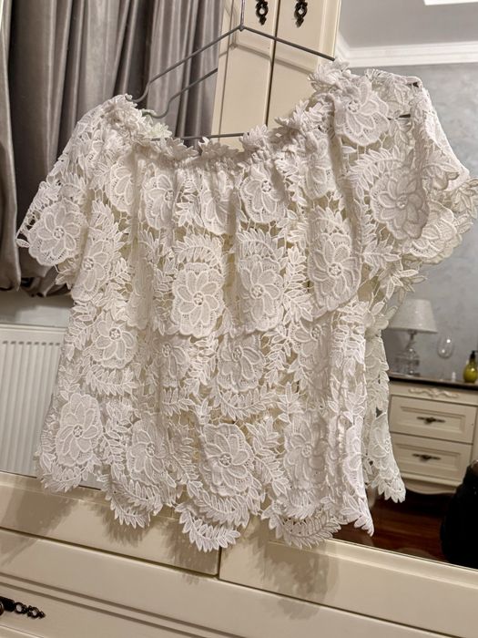 Блуза біла жіноча