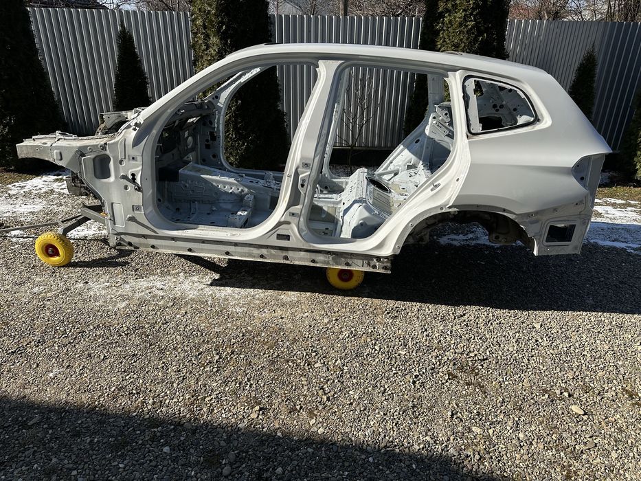 БМВ Х3 г01 кузов чверть четверть bmw x3 g01 крило зад поріг дах
