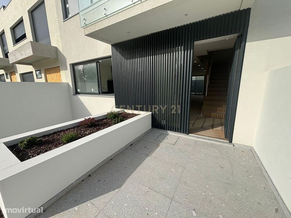 Casa de Luxo em Perafita, com elevador - Nova e Aconchegante