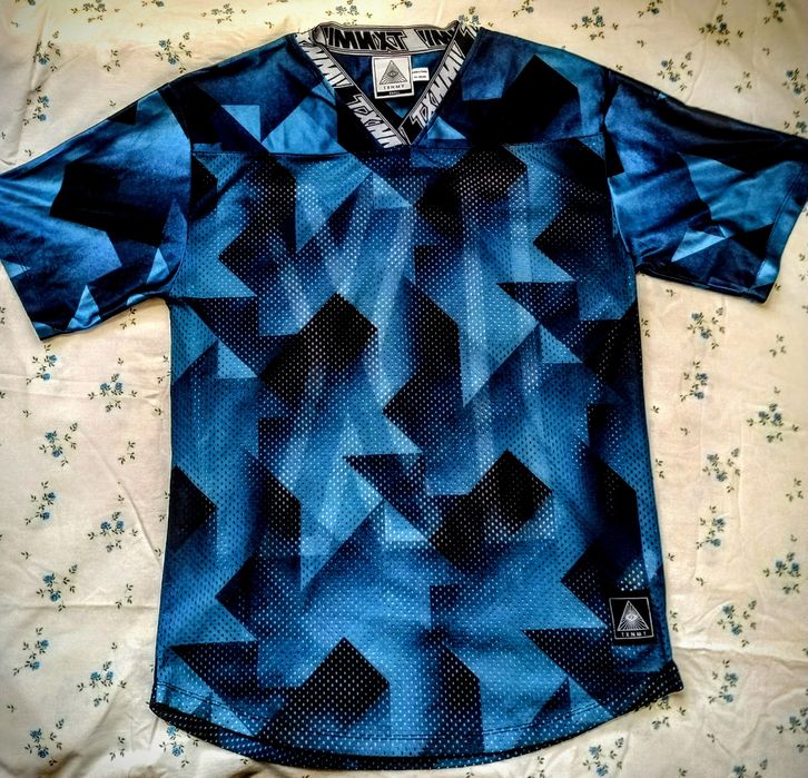 Koszulka męska sportowa skate firmy TXNMY