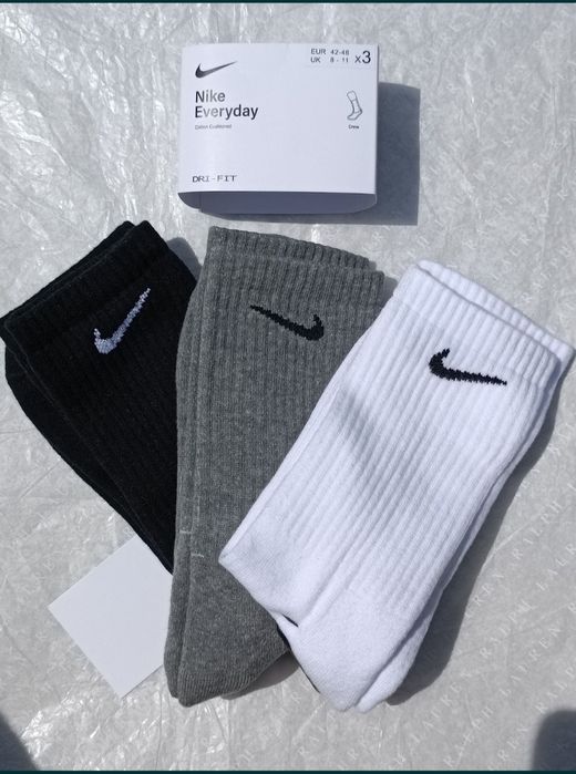 Носки  Nike Everyday Lightweiht  3  пары  оригинал  SX7676-100 .