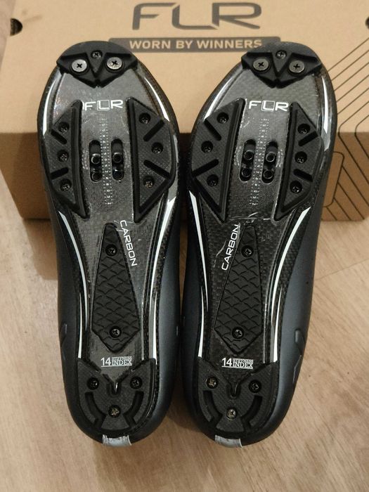 Sapatos de MTB Profissionais FLR FX-9 Carbon